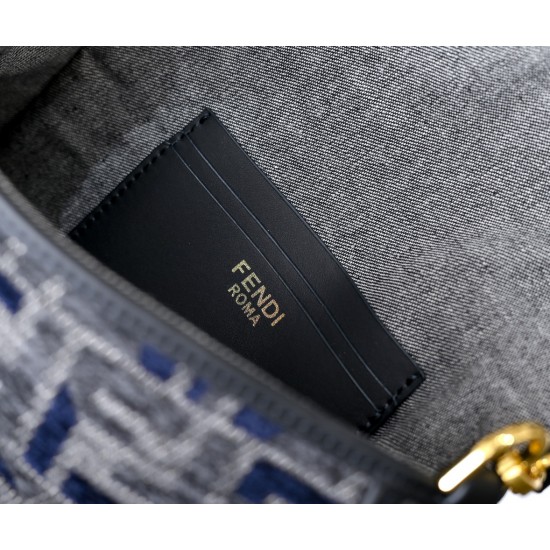 Model No. 3368200The newest model of the new Fendi dazzling debut into the world when the arches of the Italian Palace of Culture is lit up by rainbow lights like a dreamy music played officially joined the Fendi FF family to show Fendi's casual attitude 