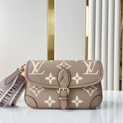 M46583 231685DIANE Baguette baguette bag