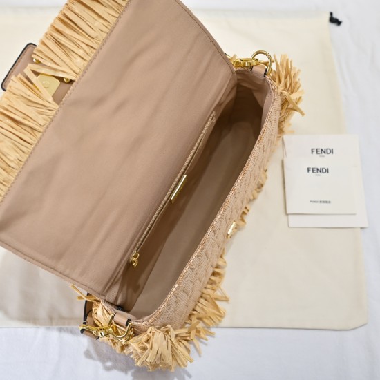 280 Model No. 3382 Medium New Fendi 2025 New Mamma Baguette Fendi Spring/Summer 2025 Women's Collection Creating a classic sublimation of everyday wear Mamma Baguette handbag new return inspired by the 1997 collection to pay tribute to the founder of the 