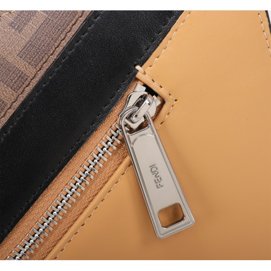 Brand FENDI Fendi style PVC black stripe men's men's bag Item No. 368568 color brown material head layer imported Napa cowhide double letters PVC size 27205FENDI upgraded version of the small monster men's men's bag made of imported head layer of Napa cow