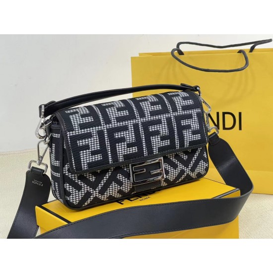 Upgraded Lot 340FI Newest 2022 Embroidered BaguetteFirst batch in stockBaguette baguettes are an indispensable classic in the fashion world, featuring a red and pink color scheme embroidery that is both festive and girlyNew Year's Eve is of course all abo