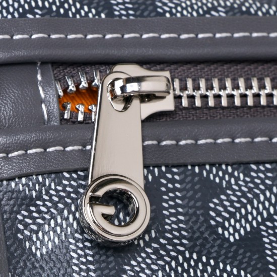 Goyard GOYARD new shoulder bag carbon gray explosion models backpack men and women with the same models can be folded shoulder straps can be removed as a handbag can also be equipped with leather size bottom length 32 width 14 height 37cm shoulder straps 