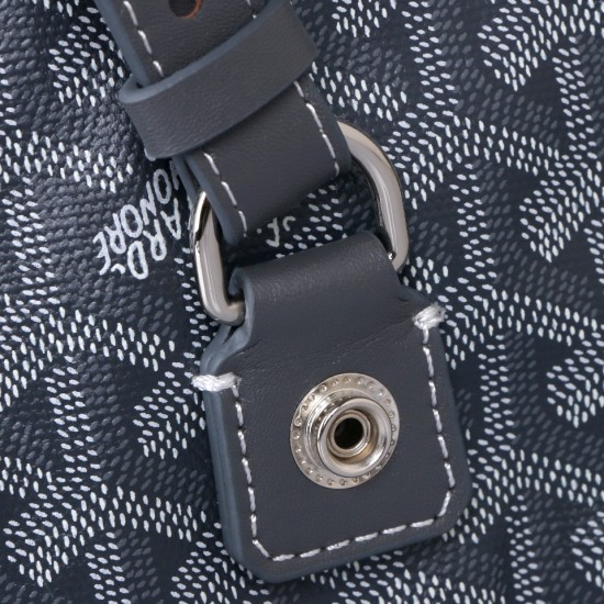 Goyard GOYARD new shoulder bag carbon gray explosion models backpack men and women with the same models can be folded shoulder straps can be removed as a handbag can also be equipped with leather size bottom length 32 width 14 height 37cm shoulder straps 