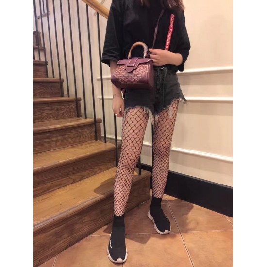 goyard goyard sigon bag mini sigon bag handbag crossbody dual purpose bag saddle bag dog tooth bag kelly bag P260 size top width 18cm height 15cm bottom bottom length 20cm bottom thickness 9cm