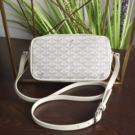 Goya bean curd bag Camera bag Wu Yifan the same models men and women are very good with the unisex bag small volume and large capacity is very practical a crossbody bag shoulder strap adjustable Size 23714cm P130