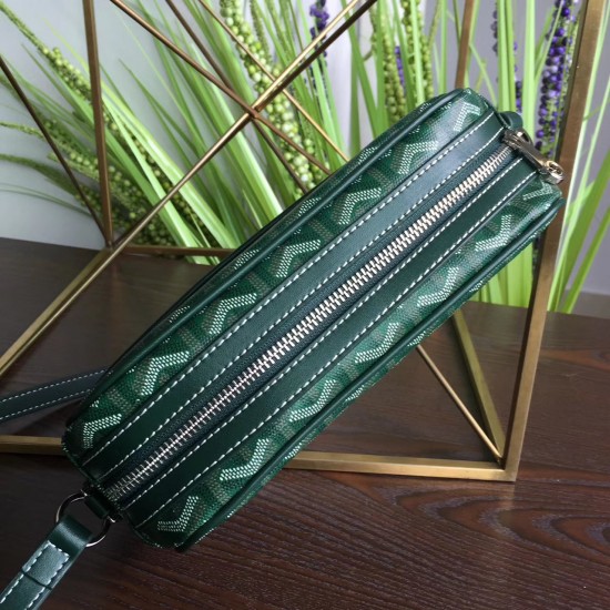 Goya bean curd bag Camera bag Wu Yifan the same models men and women are very good with the unisex bag small volume and large capacity is very practical a crossbody bag shoulder strap adjustable Size 23714cm P130