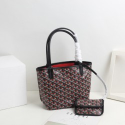 goyard Women's Bag Illusion mini Tote Single Reversible Genuine Leather Snapchat Bag Shopper P130 Size Bottom Length 20 Pocket Length 28 Bottom Width 11 Bag Body Height 20 Hands Raised 18cm