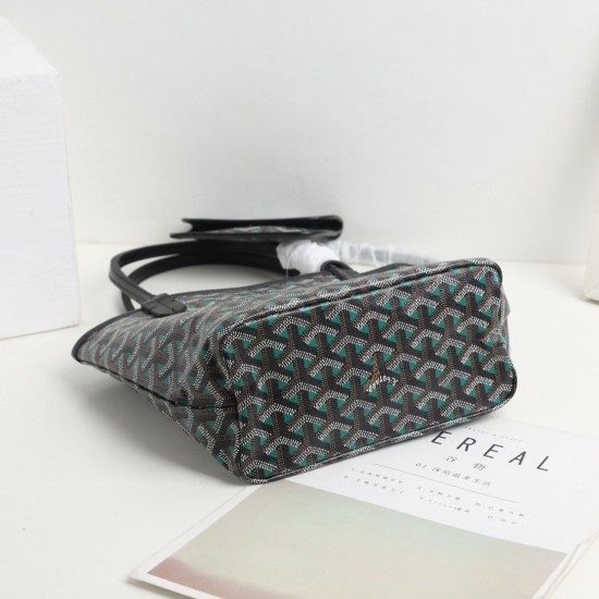 goyard Women's Bag Illusion mini Tote Single Reversible Genuine Leather Snapchat Bag Shopper P130 Size Bottom Length 20 Pocket Length 28 Bottom Width 11 Bag Body Height 20 Hands Raised 18cm