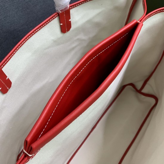 Goyard Goya launched a new twin shopping bag this bag looks like two classic shopping bags tote bag back to back together inside is two separate space Oh classic and practical generous belongs to the size of the medium bottom length of 34 on the length of