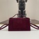 
Jacquemus̶ bamnino New Crossbody Bag
The niche brand that's literally blowing up on ins is back with a new hit.
The new bag design also adds suede material, which is more suitable for the texture of fall and winter. It can be turned into a handbag in sec