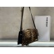 Jacquem** new shoulder bag (leopard print)
The niche brand that really exploded on the ins is a new type of bag with a sense of design, cowhide, and a small bag that can be turned into a clutch in a second.
It can be turned into a handbag in a second, and