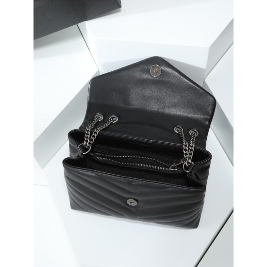 250 St. Laurent Classic Legend Fashion and romance combined with the original YSL family leather is rich in such attributes can not say how fascinating it is just have a kind of magic can attract you is many women's closet in the basic essentials can let 