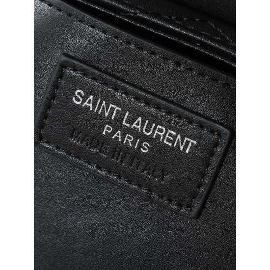 250 St. Laurent Classic Legend Fashion and romance combined with the original YSL family leather is rich in such attributes can not say how fascinating it is just have a kind of magic can attract you is many women's closet in the basic essentials can let 