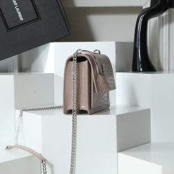 250YSL crocodile pattern Prince Wen the same models continue to burst in the special cowhide pressure three-dimensional pattern imported electroplating antique silver hardware street photography talisman tracking focus practical classic models temperament