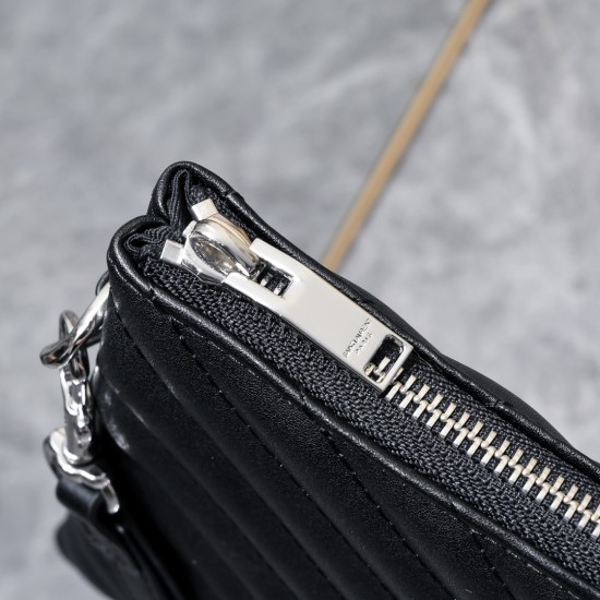 160 Silver Buckle YSL Market Exclusive Beaten and molded to order The highest version of the market Strong YvesSaintLaurent Embroidery Line Clutch Italian Calfskin Leather Handle Super The first in the market to be launched Size 30Cm Model 1850