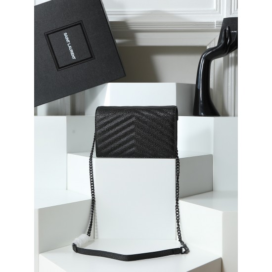 200 shipments YSL Saint Laurent out of the explosive models have to say Saint Laurent chain bag in the fashion circle has been on fire can not work this old French luxury brand has a man of magic LOOK not lack of highlights original leather imported calfs