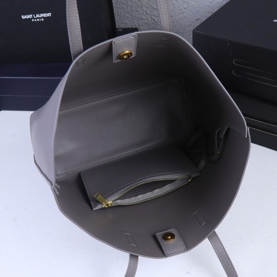 Back in stock 260 full cowhide leather YSL new shopping bag casual versatile oversized lining space worry-free safe easy to travel this season should have a size 333115cm opening size 45cm model 1860