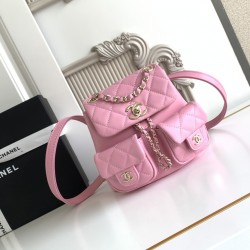 660 Chanel 23P super hot plain calf leather double backpack model 3787 The physical is very small and the old duma about the same size Undoubtedly still a premium model is very difficult to buy On the body is very good with the very durable will become a 