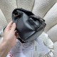 730 Black Cowhide Plain Large 23P Super hot double backpack in kind is very small and about the same size as the old duma color color no doubt or premium models are very difficult to buy bitter on the body is very good with the very durable absolutely wil