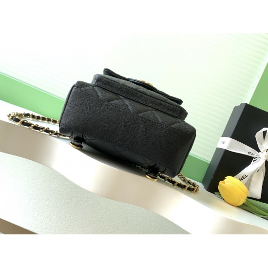 860 Chanel 25k Shoulder Bag Super cool and has been out for many seasons color Enough to hold a sense of fashionable atmosphere Small school bag with good capacity Shoulder strap with adjustable position Suction buckle pocket on the front color color R Cu