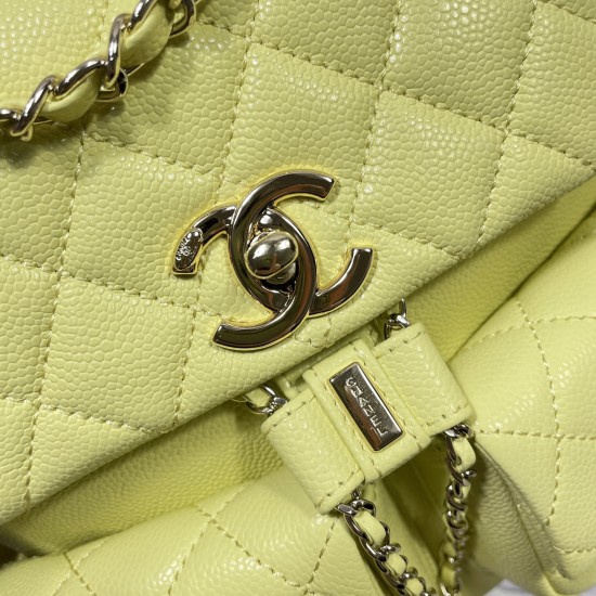 730 light yellow large 23P super hot double backpack physical very small and the old duma about the same size color color is undoubtedly still a premium model is very difficult to buy bitter on the body is very good with the very durable will definitely b