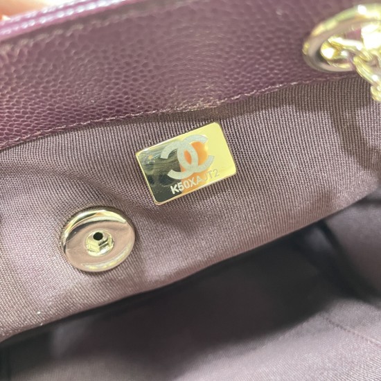 730  深酒红 大号 23P 超级火爆的双背包实物非常小跟老款duma差不多大小色色无疑还是溢价款很难买苦涩上身非常好搭配很耐看绝对会成为经典强烈推荐强强色3860 尺寸2052012cm