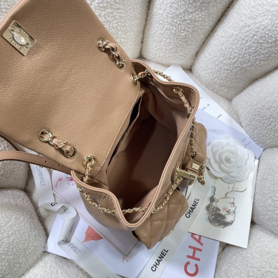 730 khaki large 23P super hot double backpack physical very small and the old duma about the same size color color is undoubtedly still a premium model is very difficult to buy bitter on the body is very good with the very durable will definitely become a