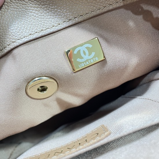 730 khaki large 23P super hot double backpack physical very small and the old duma about the same size color color is undoubtedly still a premium model is very difficult to buy bitter on the body is very good with the very durable will definitely become a