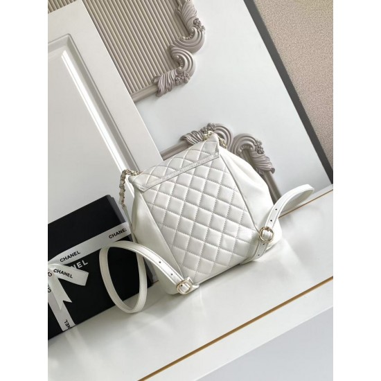 730 CHEANL AS3618 22C Early Spring Duma Sheepskin Large Double Backpack pleasant ZP 41000 Purchase 22C New dumaylp Large Backpack Smile Although it is said to be large, but the real thing is not large at all Oh color super practical capacity is very large