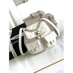 660 Chanel 23P super hot plain calf leather double backpack model 3787 The physical is very small and the old duma about the same size Undoubtedly still a premium model is very difficult to buy On the body is very good with the very durable will become a 