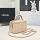 610 Fragrance grandmother's new box chain makeup bag is worthy of this year's popular models of this series since its launch has captured the hearts of too many girls small and cute on the body to reduce the age of good-looking body of the classic diamond