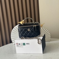 690 New Arrival NEChane1 explosive 25s Pearl Makeup Long Box Black Fragrance Door Forever Chane1 25s Cosmetic bag with mirror anywhere you can make up understated elegance handle inlaid with small diamonds close up look is very delicate wherever you go to