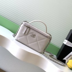 650 Chanel 25k large lattice box bag classic lattice pattern with caviar cowhide texture really no words hardware double C label exquisite and high-level handheld and chain shoulder back two kinds of back too poke me daily loaded with lipstick and powder 