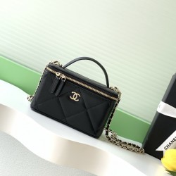 650 Chanel 25k large lattice box bag classic lattice pattern with caviar cowhide texture really no words hardware double C label exquisite and high-level handheld and chain shoulder back two kinds of back too poke me daily loaded with lipstick and powder 