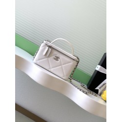 650 Chanel 25k large lattice box bag classic lattice pattern with caviar cowhide texture really no words hardware double C label exquisite and high-level handheld and chain shoulder back two kinds of back too poke me daily loaded with lipstick and powder 