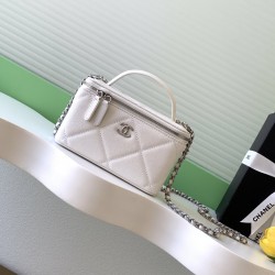 650 Chanel 25k large lattice box bag classic lattice pattern with caviar cowhide texture really no words hardware double C label exquisite and high-level handheld and chain shoulder back two kinds of back too poke me daily loaded with lipstick and powder 