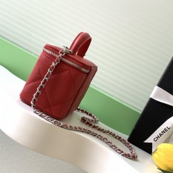 650 Chanel 25k large lattice box bag classic lattice pattern with caviar cowhide texture really no words hardware double C label exquisite and high-level handheld and chain shoulder back two kinds of back too poke me daily loaded with lipstick and powder 