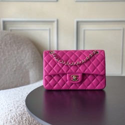 730 upgraded version of the full name Classic Fla0 lambskin size 236514cm leather original Haas lining imported lambskin hardware 24K plating all-steel hardware classic CF255 is to have people fall in love with the charm of the first sight to go wherever 