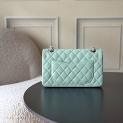 730 upgraded version of the full name Classic Fla0 lambskin size 236514cm leather original Haas lining imported lambskin hardware 24K plating all-steel hardware classic CF255 is to have people fall in love with the charm of the first sight to go wherever 