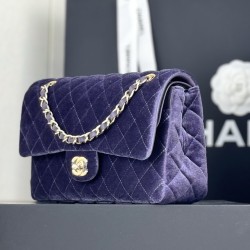 6001112116118Chanel cf tweed series This is a bag that can be called beautiful by all the friends around the gorgeous but not vulgar Look carefully at each yarn is knitted with heart and soul really hope to get your sincere favorite Size Model No. Large 1