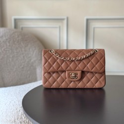 730 upgraded version of the full name Classic Fla0 lambskin size 236514cm leather original Haas lining imported lambskin hardware 24K plating all-steel hardware classic CF255 is to have people fall in love with the charm of the first sight to go wherever 