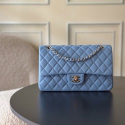 780 upgraded version of the full name Classic Fla0 sheepskin size 15525565cm leather original Haas lining imported lambskin hardware 24K plating all steel hardware classic CF is to have people fall in love with at first sight charm wherever you go is the 