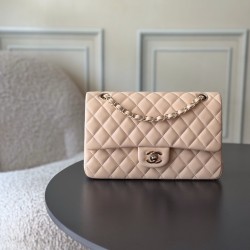 780 upgraded version of the full name Classic Fla0 sheepskin size 15525565cm leather original Haas lining imported lambskin hardware 24K plating all steel hardware classic CF is to have people fall in love with at first sight charm wherever you go is the 