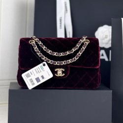 5801112116118Chanel cf tweed series This is a bag that can be called beautiful by all the friends around the gorgeous but not vulgar Look carefully at each yarn is knitted with heart and soul Really hope to get your sincere favorite Size Model No. Large 1