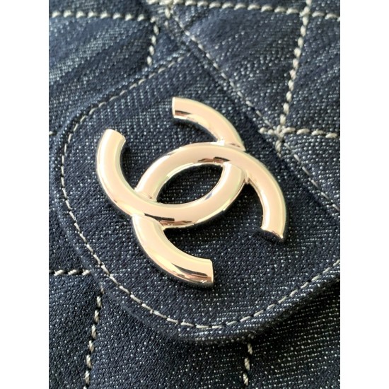 780 chanel airport bag well bo ran the same well bo ran the same chanel denim airport bag men and women children on the body sweet cool also suitable for boys this well bo have back really too handsome a fashionable essential on the body of the whole aura