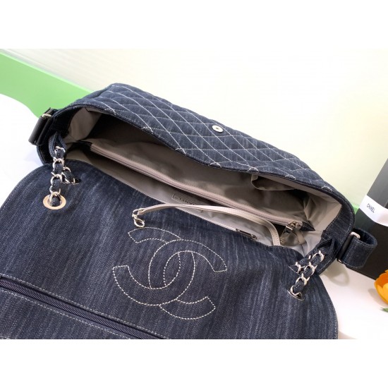 780 chanel airport bag well bo ran the same well bo ran the same chanel denim airport bag men and women children on the body sweet cool also suitable for boys this well bo have back really too handsome a fashionable essential on the body of the whole aura