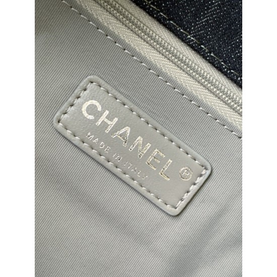 780 chanel airport bag well bo ran the same well bo ran the same chanel denim airport bag men and women children on the body sweet cool also suitable for boys this well bo have back really too handsome a fashionable essential on the body of the whole aura