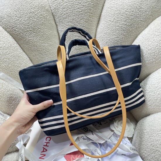 660 Exclusive real Chanel original denim hip mom must-have 92240 small 30x22x14cm 92241 large 38x29x15cm