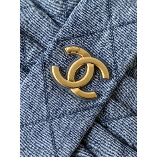 750 Chanel 25K bow comes denim this season is the bow element deep poke my teenage heart clothes look so much better price is also much better than the handmade shop bag the hottest two denim flap chain bag similar to the airport bag is very light and fas