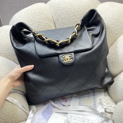 980 25k underarm bag hippie hobo bag is too cool 25k hippie hobo bag classic large diamond lattice big thick chain point 8 heavy gold chain is very sense of points the surface of the old effect is very Vintage sense of antique body soft capacity is very l